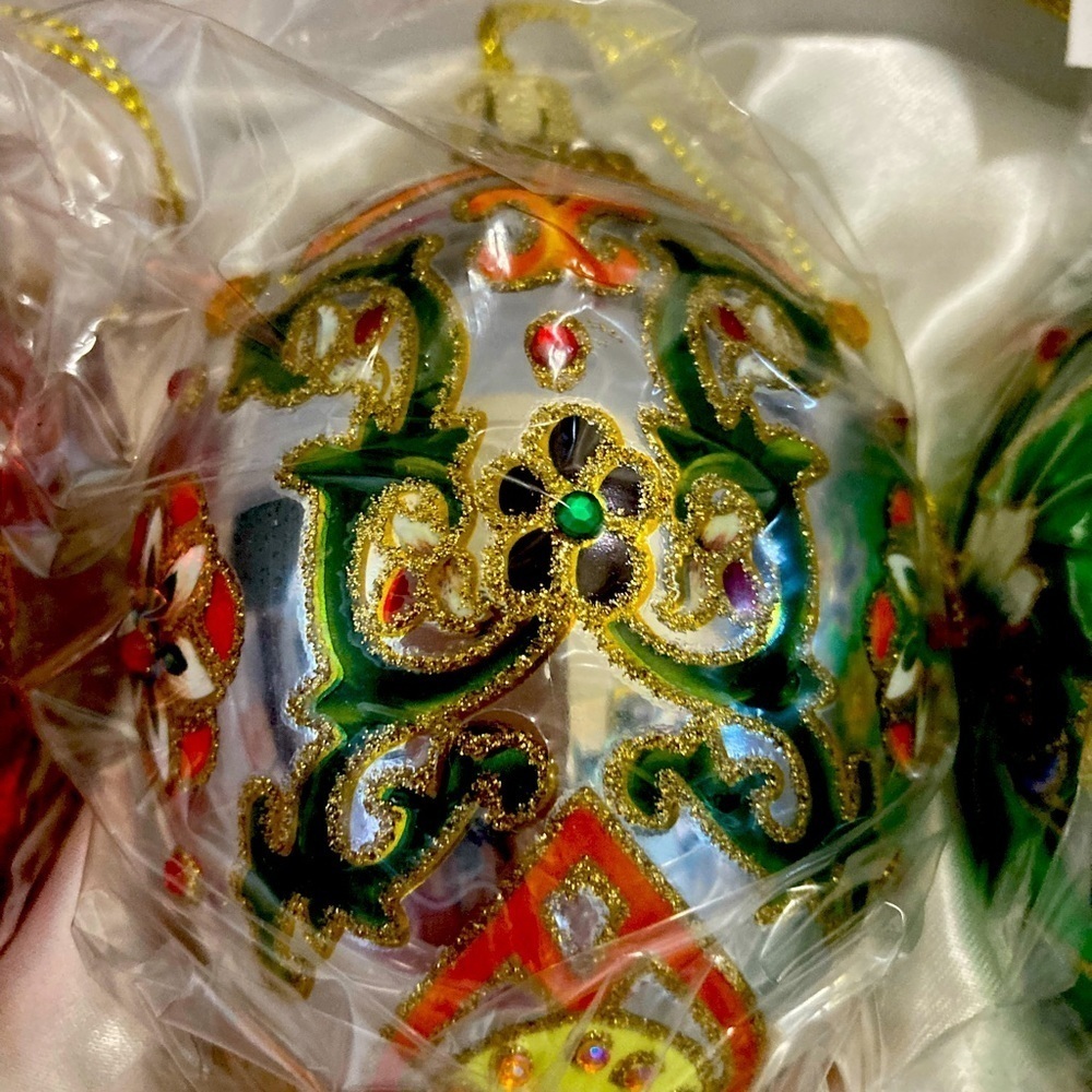 Joan Rivers Russian Egg Collection​​ - Picture 9 of 14